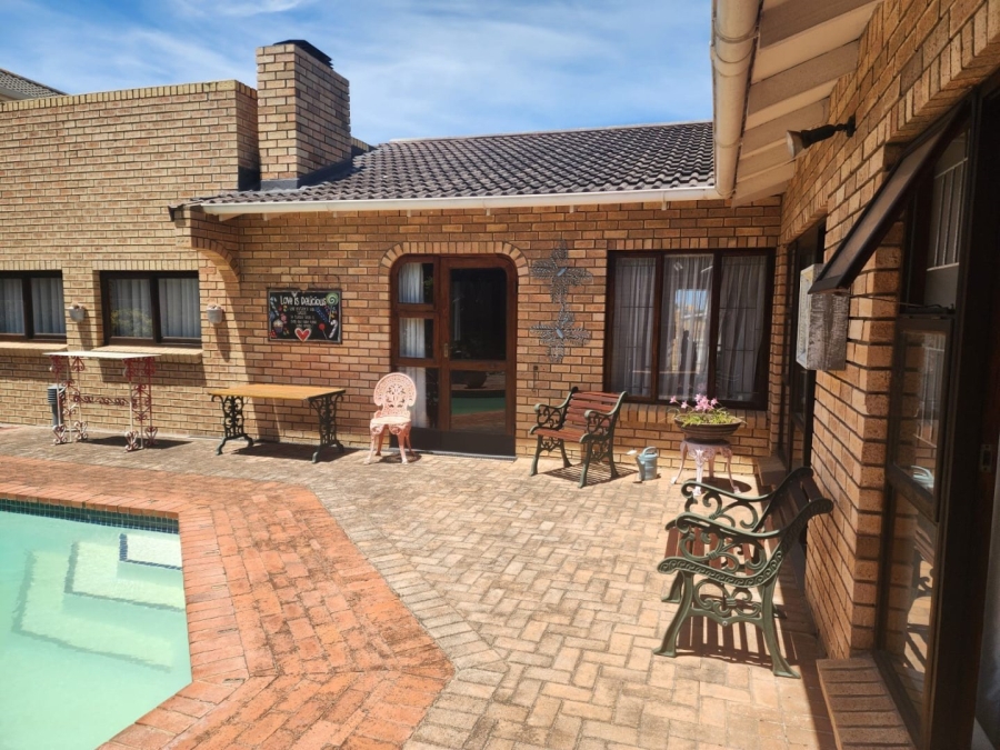 3 Bedroom Property for Sale in Summerstrand Eastern Cape